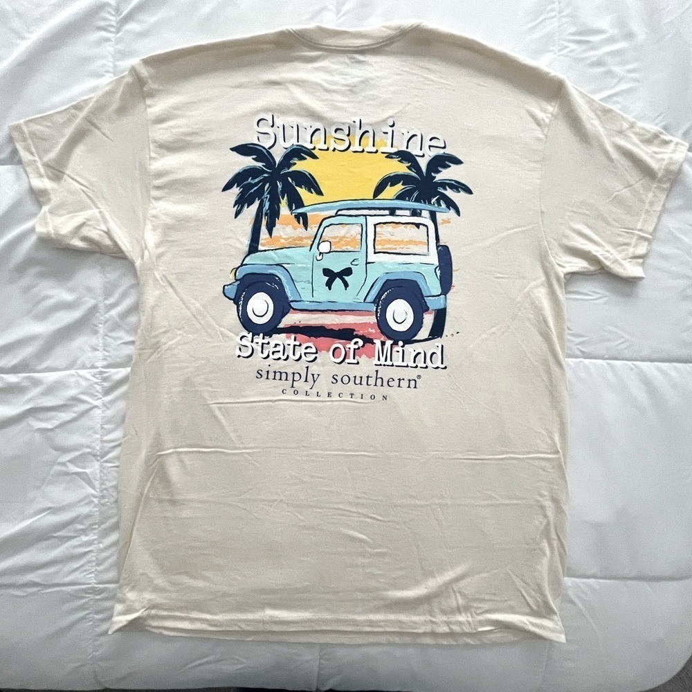 Simply Southern “Sunshine State of Mind” Size L. Cream